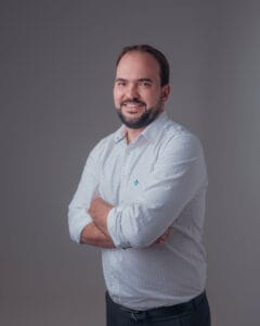 Dr. Luis Glover, médico cirurgião Dr. Luis Glover, médico cirurgião